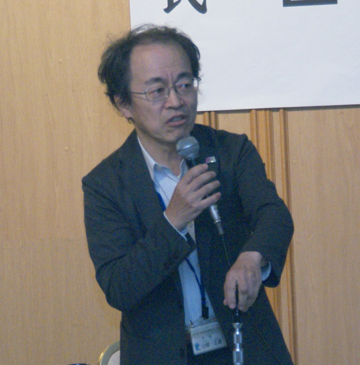 P2_山崎所長_edited.jpg